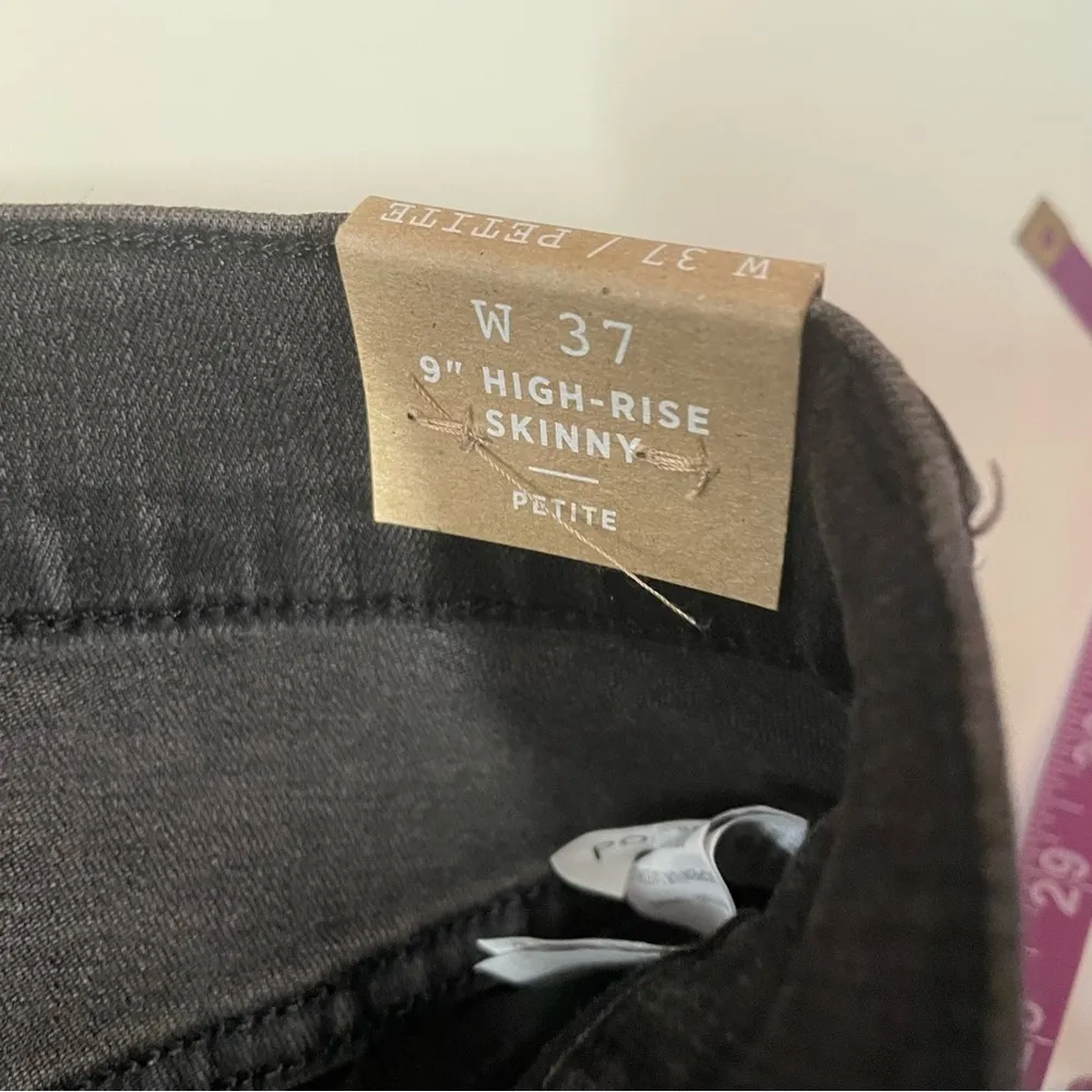 Madewell Black Wash Raw Hem Button-Fly 9” High-Rise Skinny Jeans Size 37P NWT - Image 4