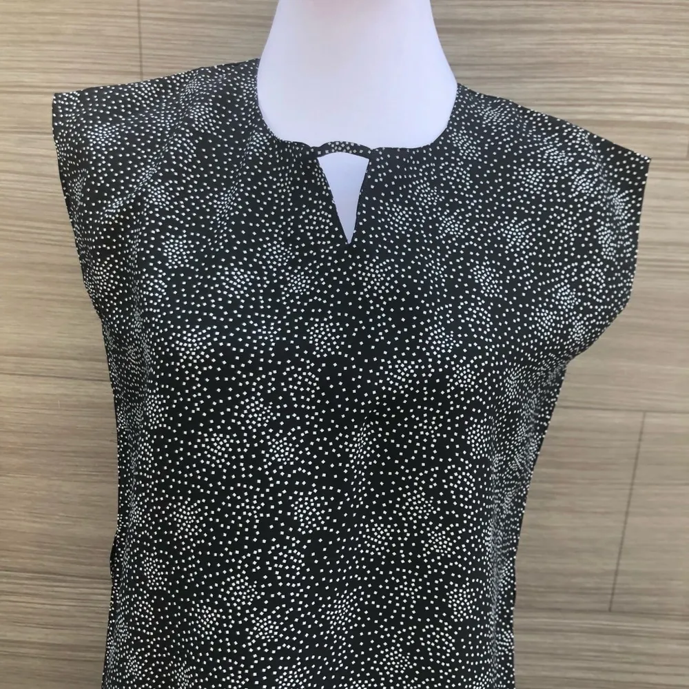 Park Avenue Women cut out dress New with tags Black Size 12 - Image 5