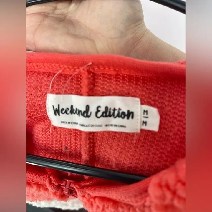 Weekend‎ edition onsie pajamas size medium - Image 7