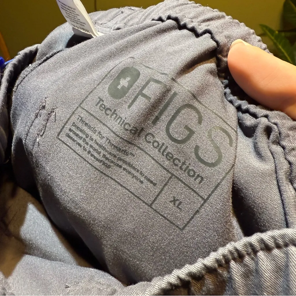 Figs Technical Collection Scrub Pants Size XL - Image 2