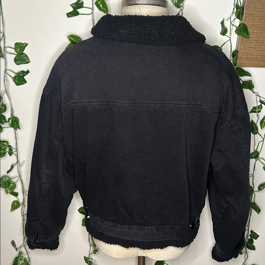 Wild Fable Target  Black Sherpa Lined Jean Jacket - Image 5