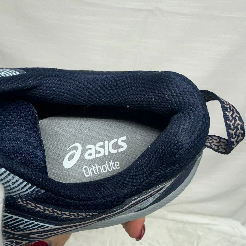 Asics Womens Gel Venture 9.5 Like New - Image 4