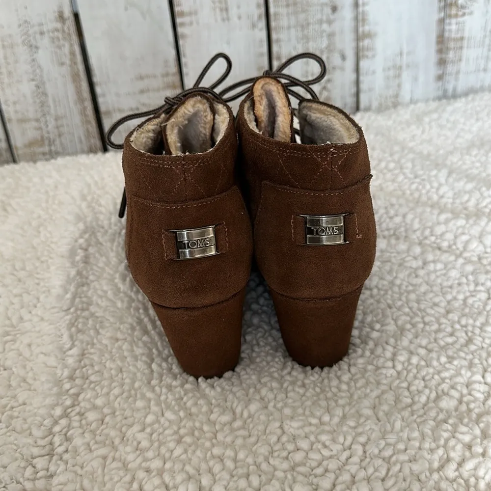 Toms Desert Wedge Boots  Brown Suede Shearling Womens Size 8 - Image 4