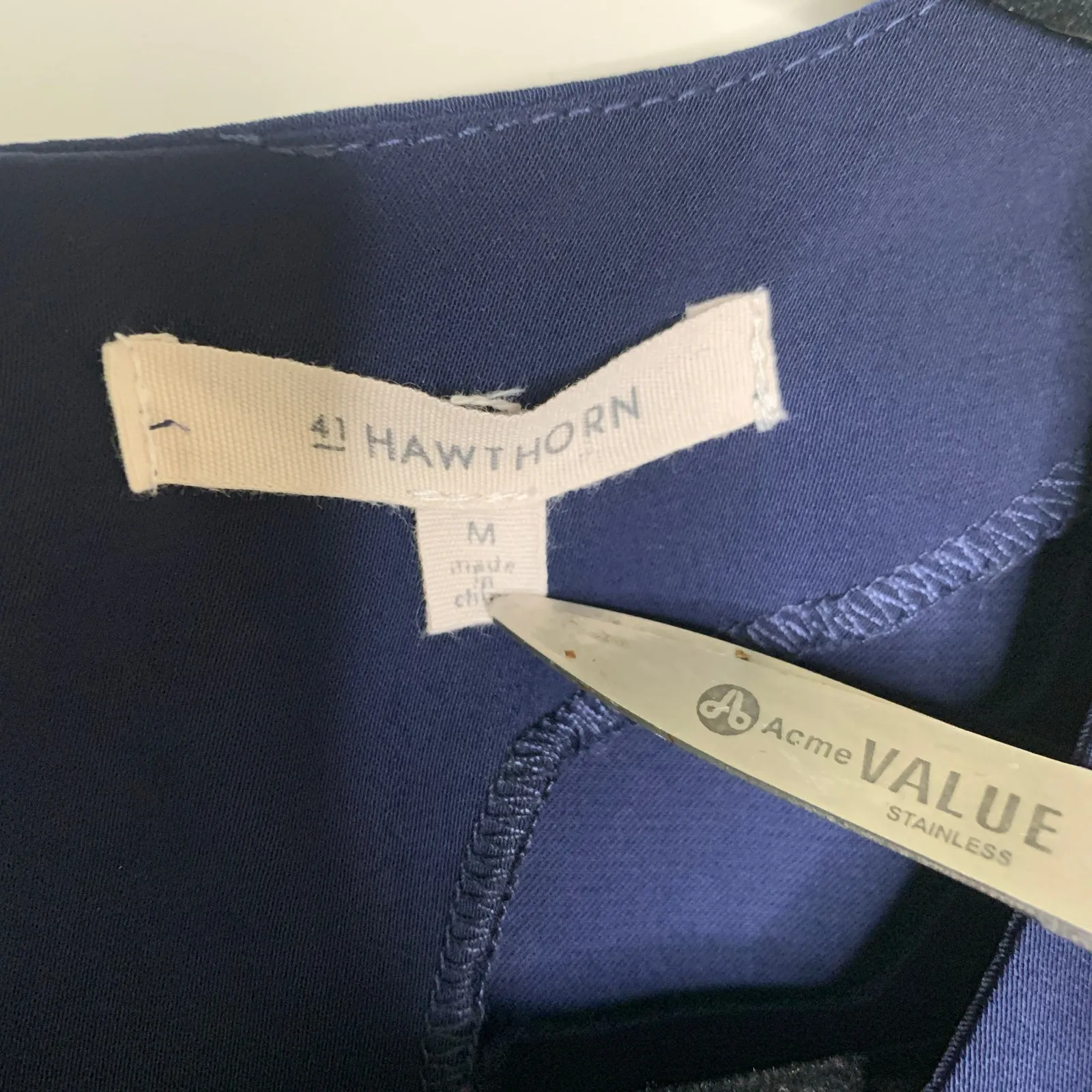 41Hawthorn Navy Blue Sleeveless Blouse Sz Medium - Image 8