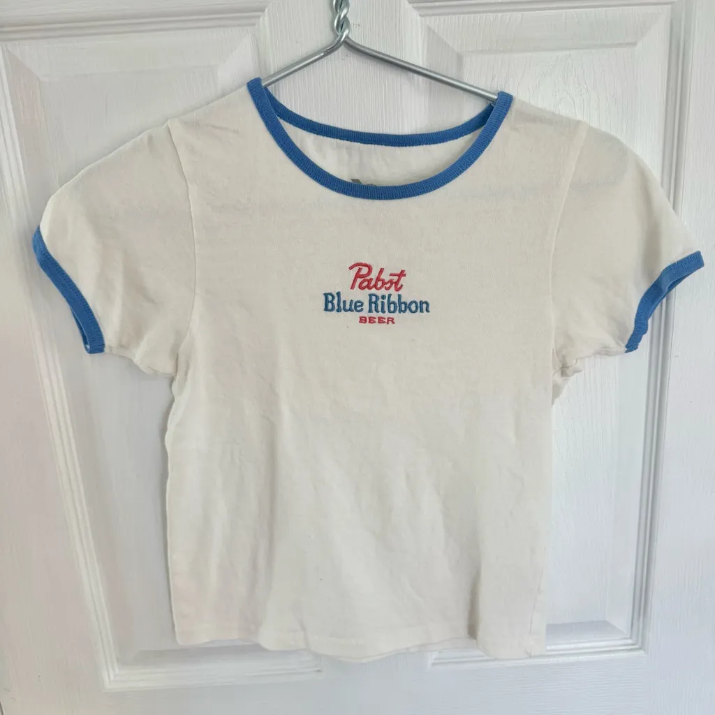 Urban Outfitters T-shirt Pabst Blue Ribbon Beer Ringer Tee SMALL - Image 4