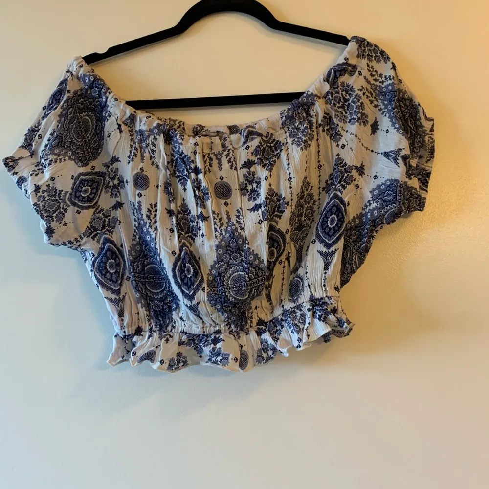 Raga Andrea off the shoulder top in M, NWT - Image 6