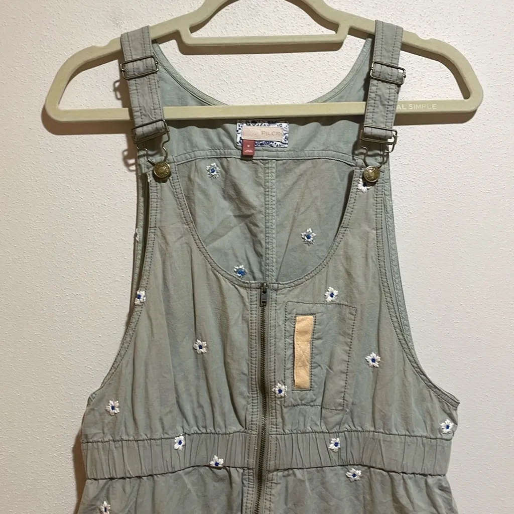 Anthropologie Pilcro Dessa Overall Romper Green Embroidered Flowers Size M - Image 6