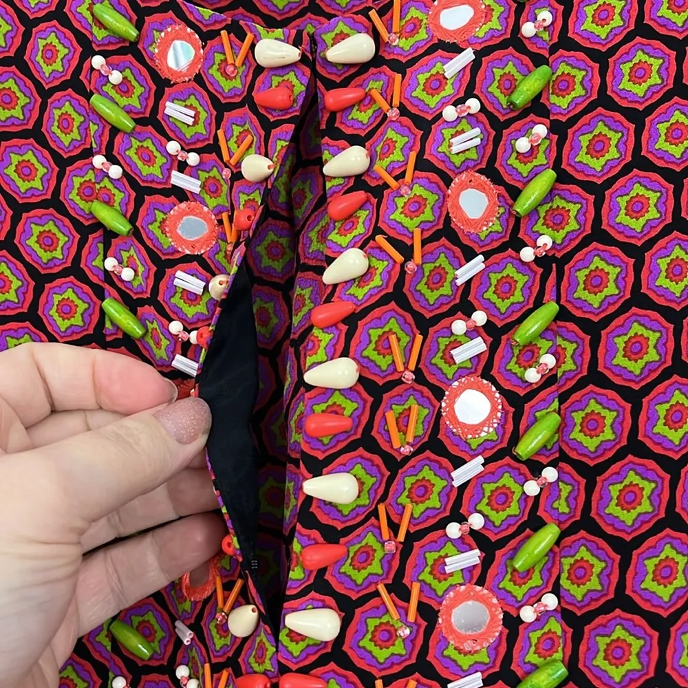 Nanette Lepore Size 10 Red, Purple Silk Beaded Keyhole Neckline Blouse Top - Image 6