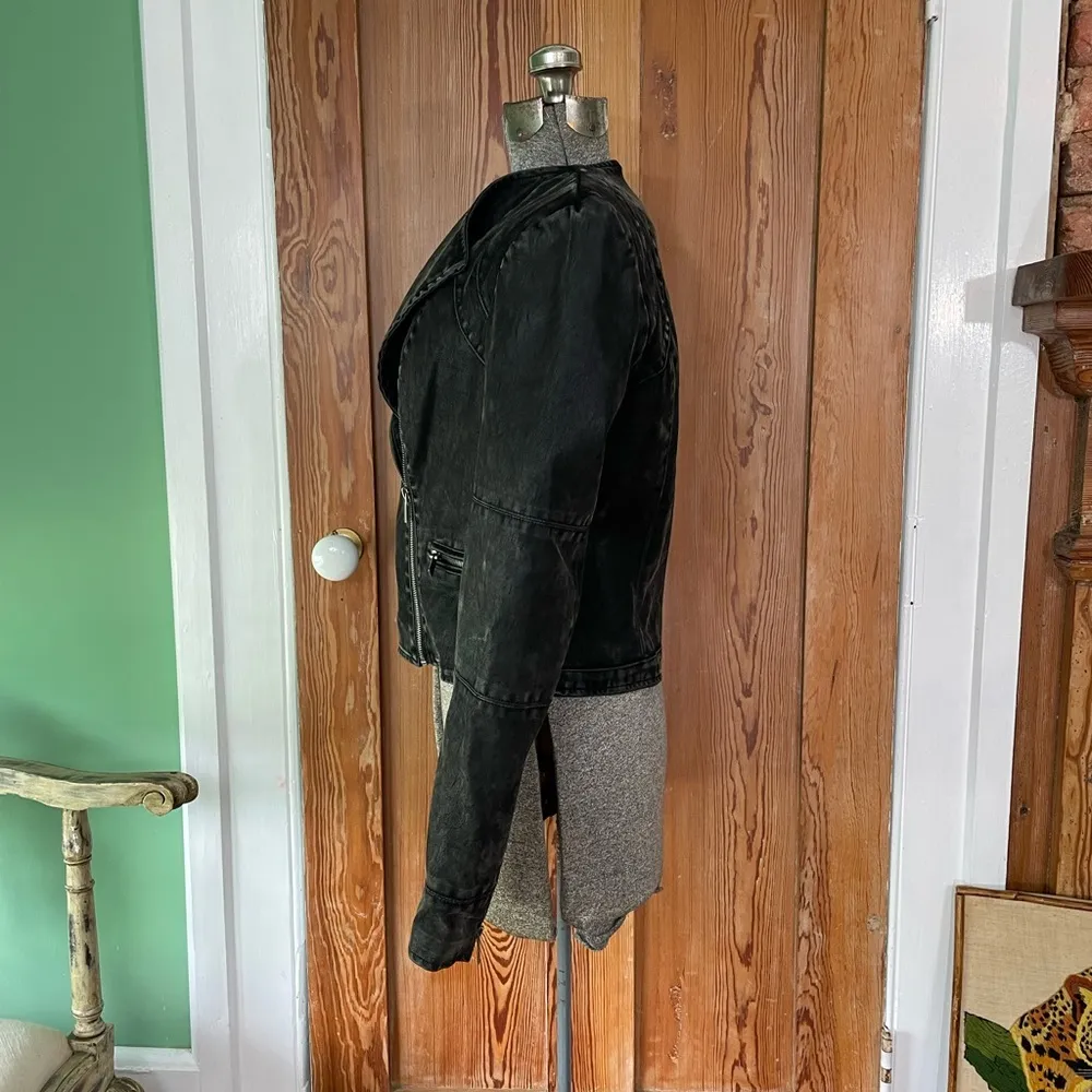 BNCI Black Faux Leather Asymmetrical Cropped Zip Sleeve Moto Jacket - Image 6