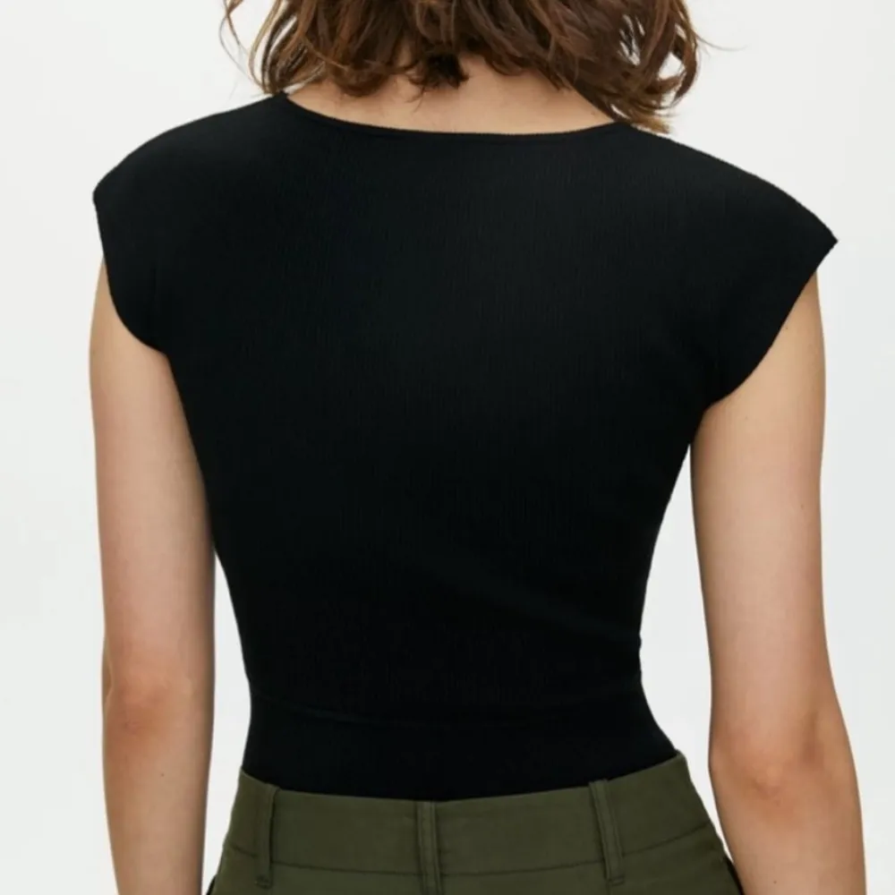 Aritzia Wilfred Cut - Image 4