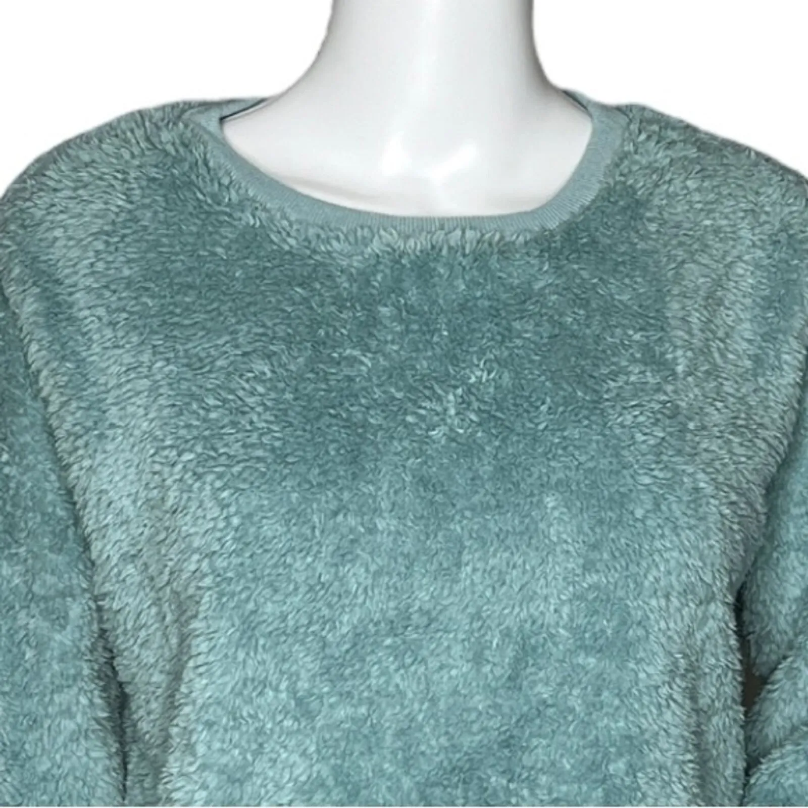 Derek Heart Shirt Womens Medium Aqua Blue‎ Fuzzy Sweatshirt Casual Comfy Cozy - Image 4