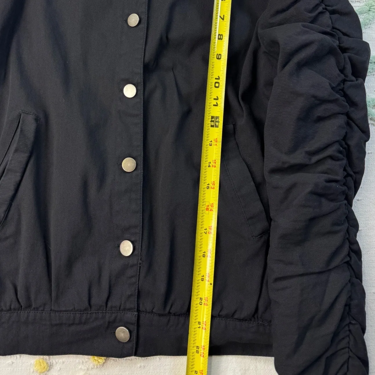 Doe & Rae Black Ruched Sleeve Bomber Jacket Women's Size S - Image 3