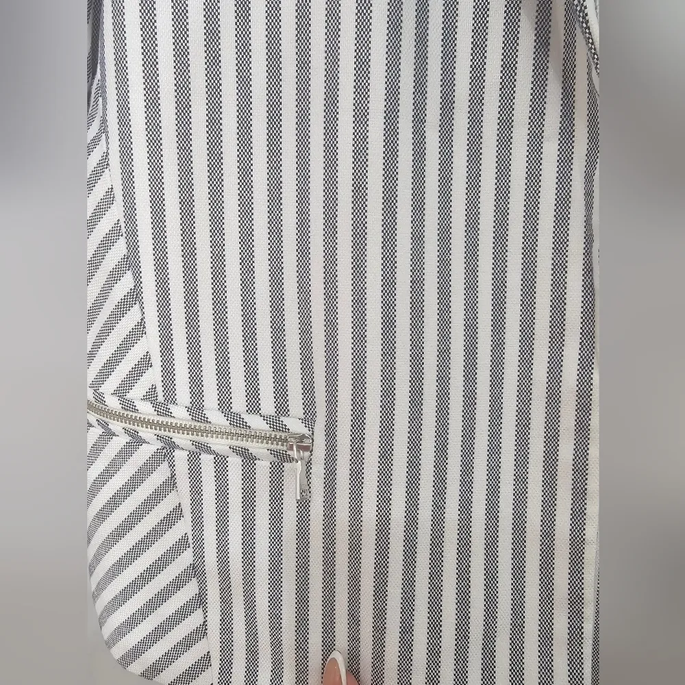 Express vintage Striped Cropped opened front blazer size 12 - Image 3