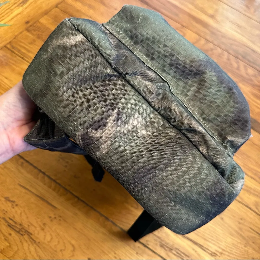 Dakine  365 Mini Camo 12L Backpack - Image 5