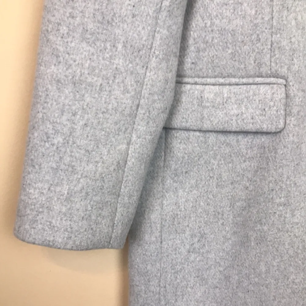 Abercrombie & Fitch Women’s Wool Blend Gray Double Breasted Long Line Pea Coat - Image 4