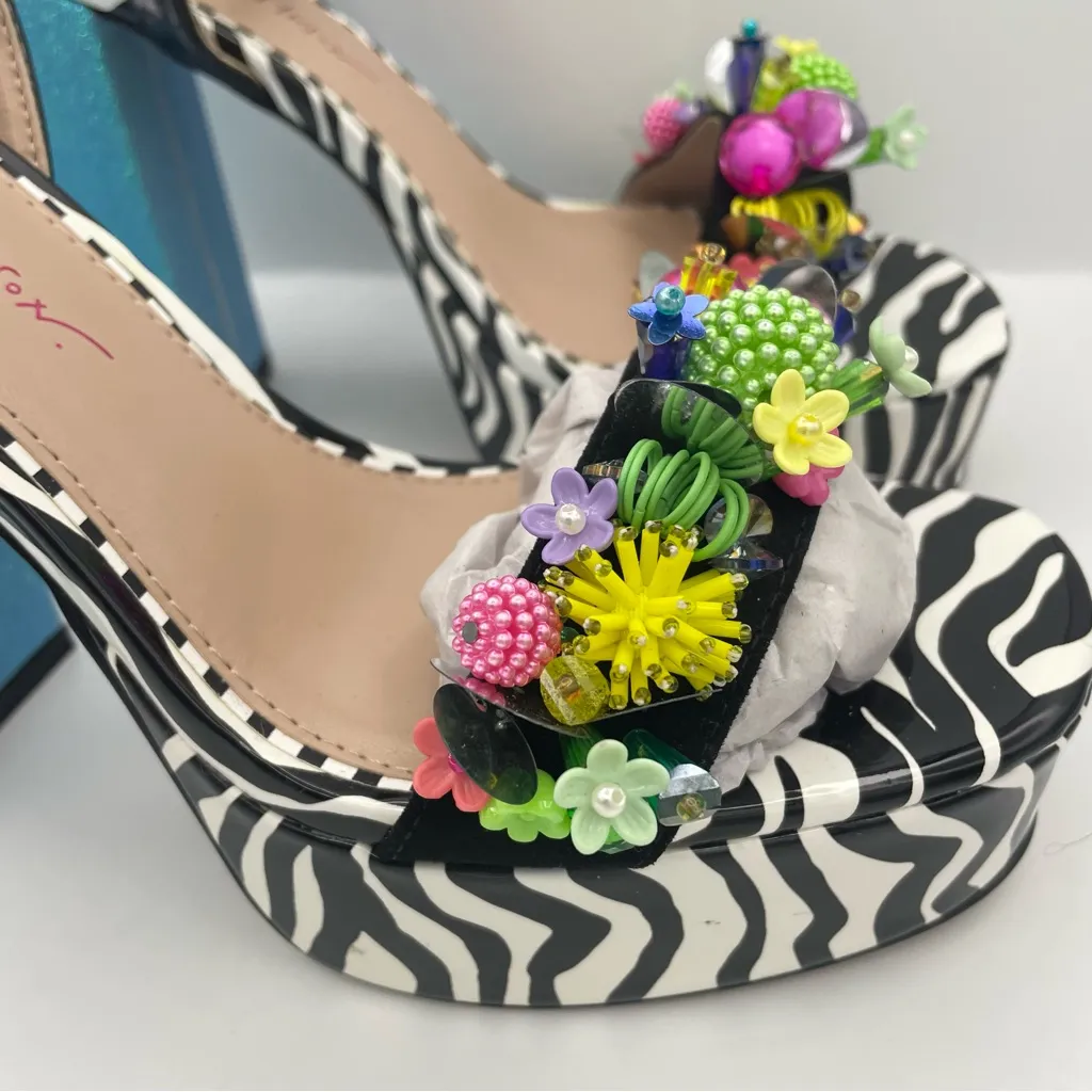 Betsey Johnson Jorden zebra glitter embellish detail platform heels Size 7.5 - Image 6