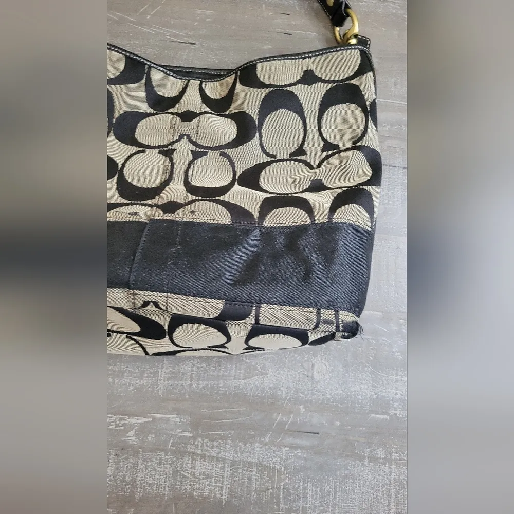 Coach Vintage Shoulder Bag K0671-10627 - Image 14