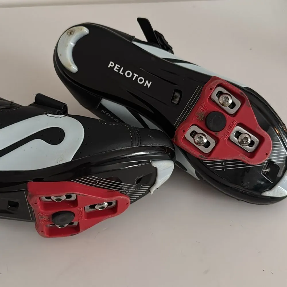 Peloton  Black and Red Cycling Shoes EUC - Image 7