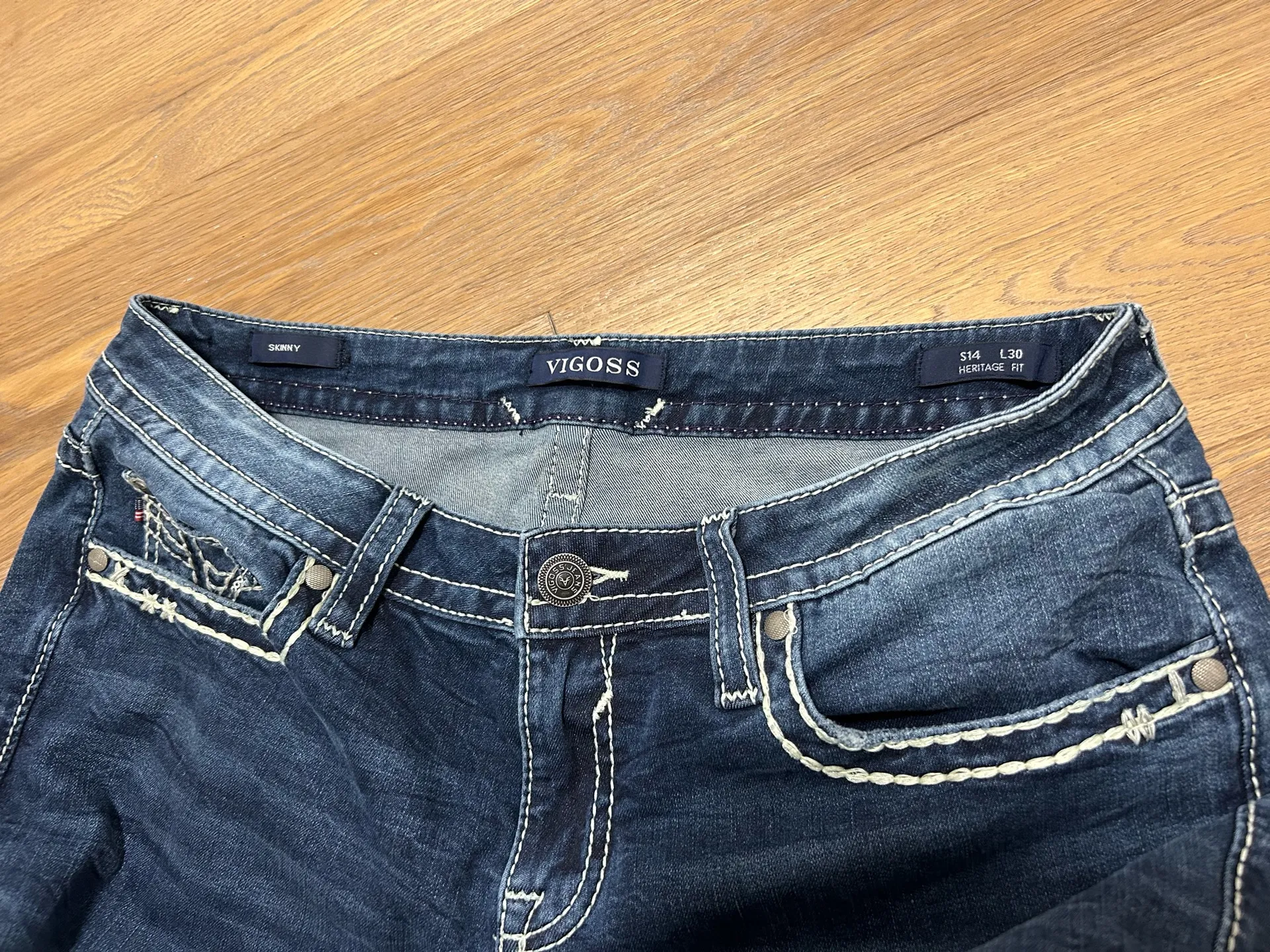 Size 14 Vigoss skinny straight jeans - Image 8