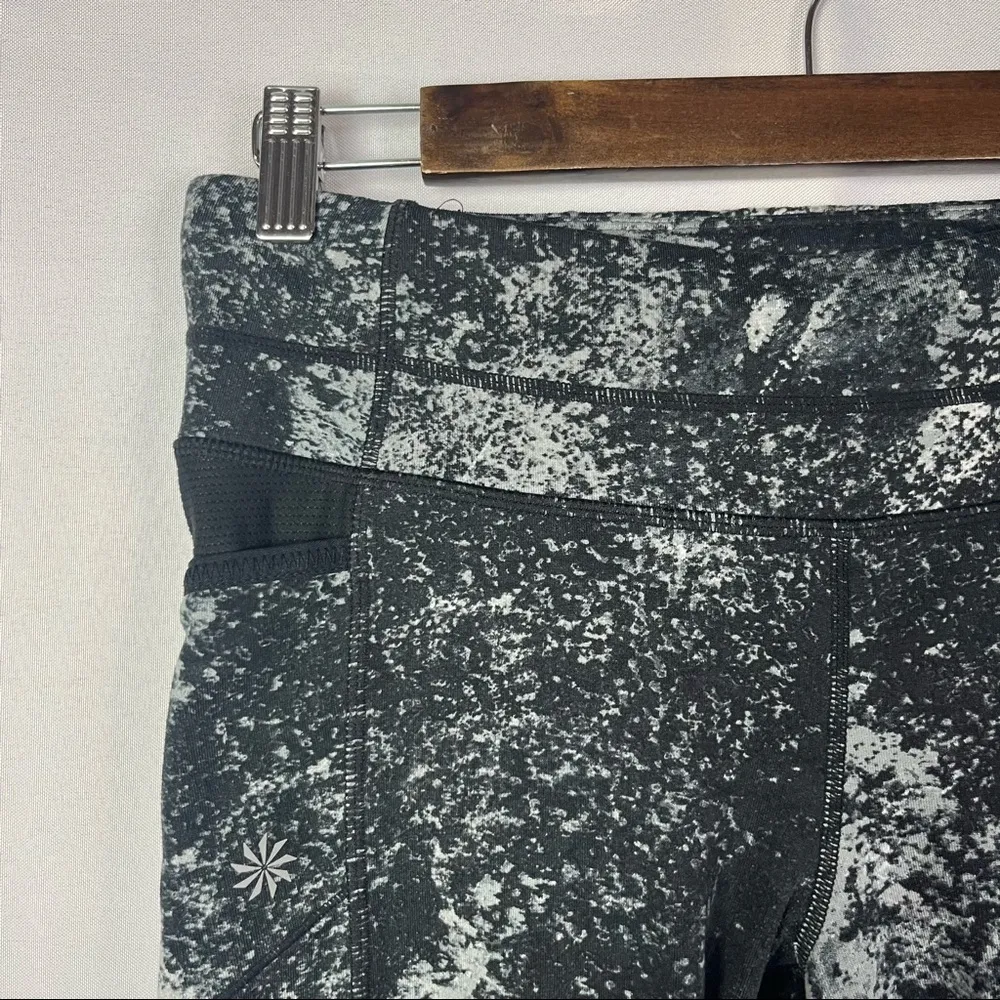 Athleta Splatter Black & White Be Free Knicker Cropped Athletic Pants S - Image 50