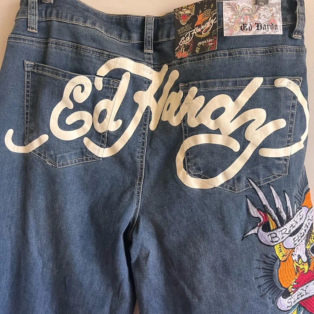 🔥NWT Y2K ED HARDY Brave heart wide leg jeans.women’s iconic denim❤️🔥 - Image 3
