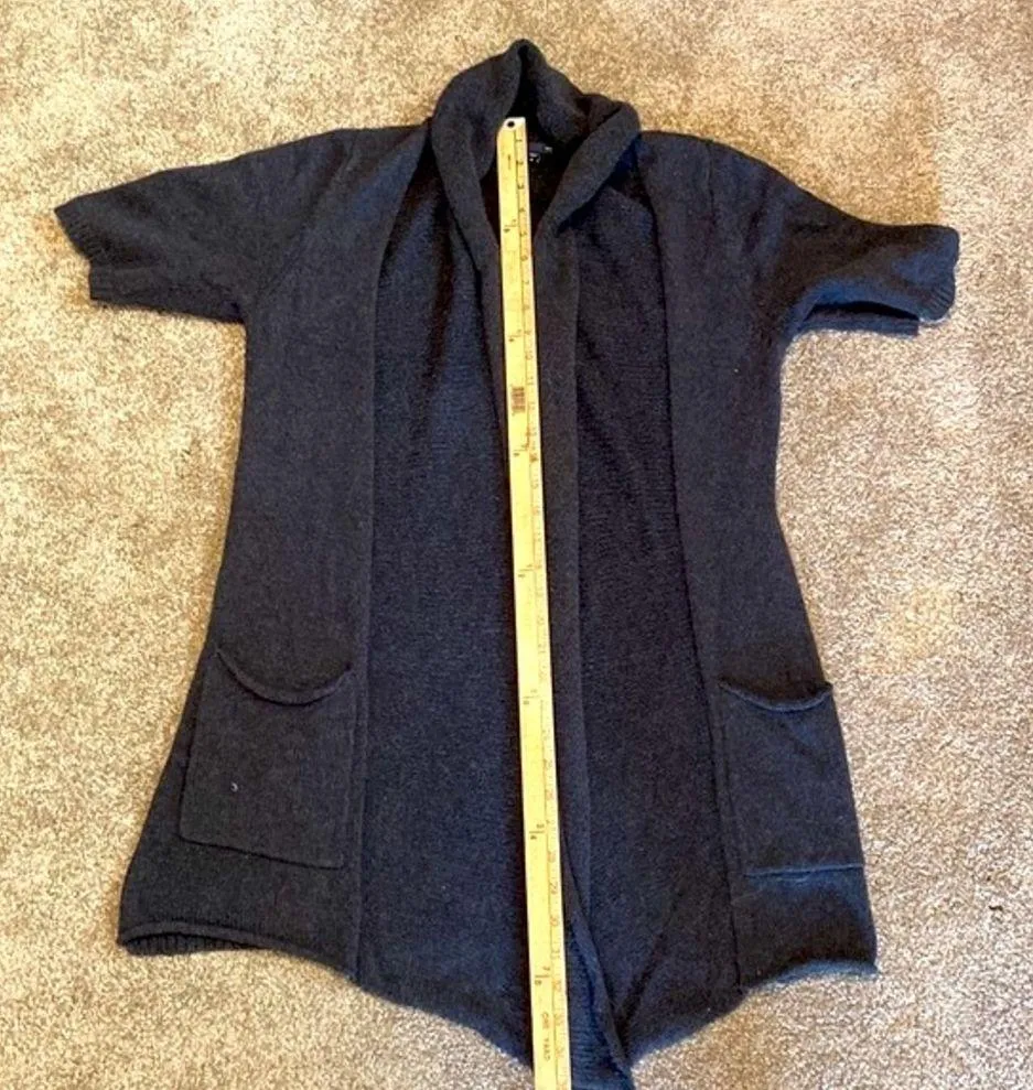 Gap| Dark grey over sized short sleeve cardigan sweater - Image 10