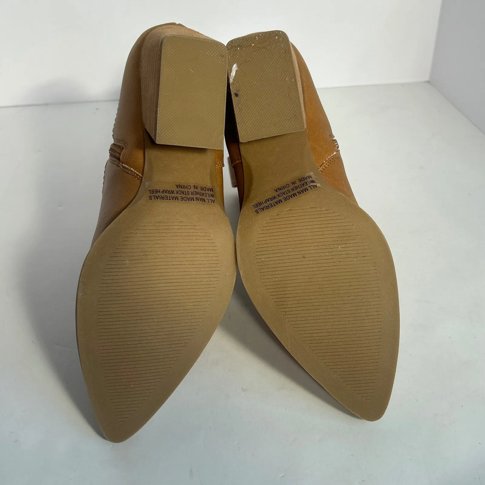 Dolce Vita Kirby Tan Perforated Ankle Boots Women's Size 9 Stacked Heel Brown - Image 9