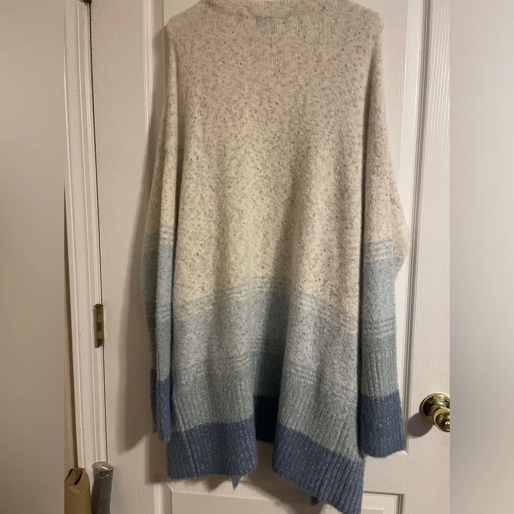 NWOT Charlie Paige White and Blue Ombré Duster Open Front Cardigan Sz L XL - Image 2