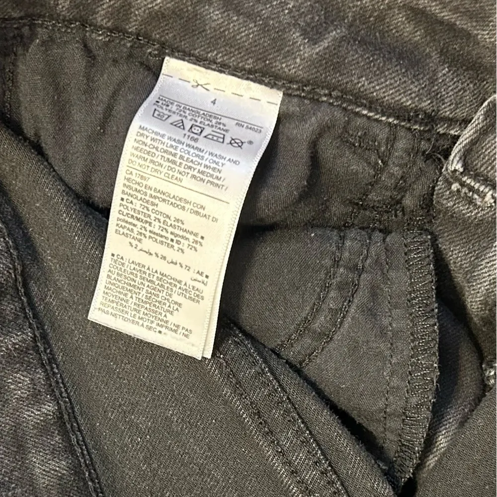 Black Old Navy Jeans Power Straight Pants Style Women’s Size 4 Casual Everyday! - Image 4