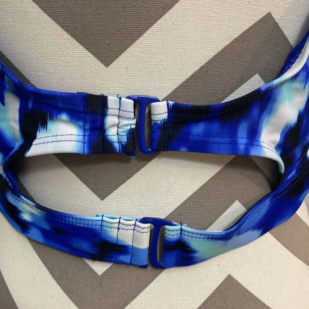 Time and Tru New! Blue/white Tie Dye cutout swim top size XL 16 - Image 5