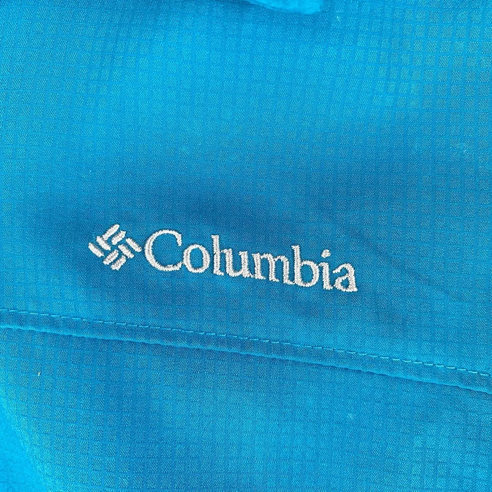 Columbia Omni-Shade Top Blue short sleeve button up women sz XS - Image 3