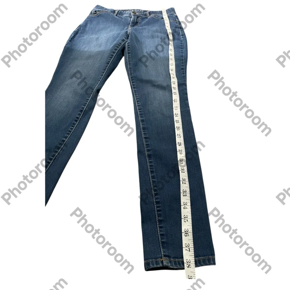 Gloria Vanderbilt Denim Women's Straight Jeans - Image 5