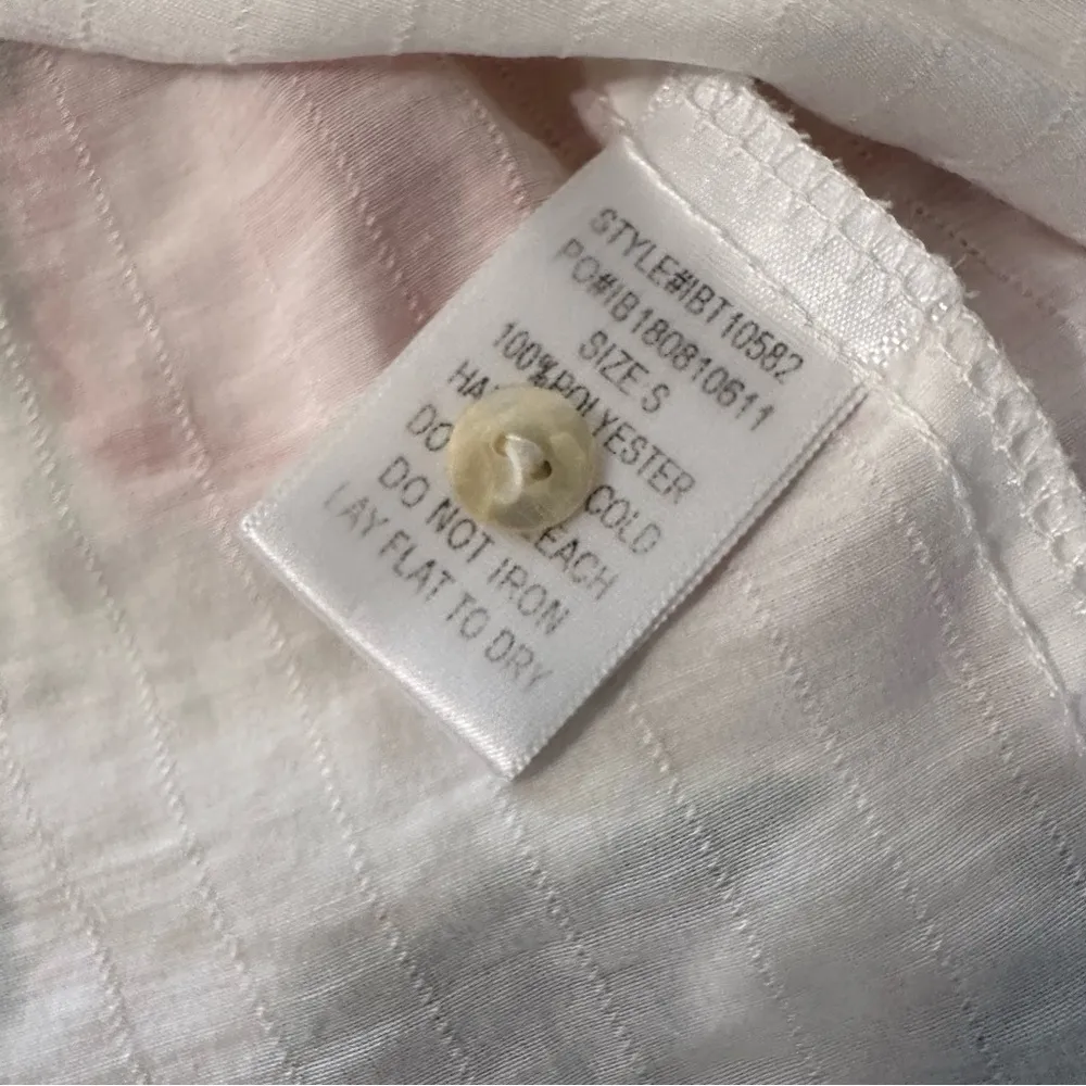 Grade & Gather women's small long sleeve button down shirt - Image 4