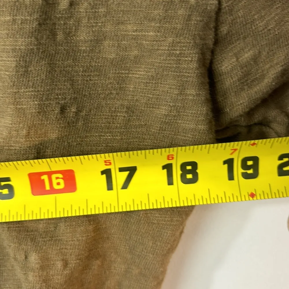 Madewell three-button henley tee in substantial cotton jersey raw -edged hem Sm - Image 8