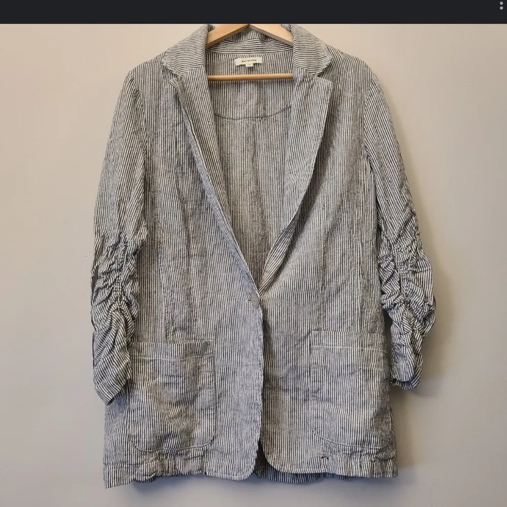 Max Studio Light Gray Striped Blazer A0470 - Image 2