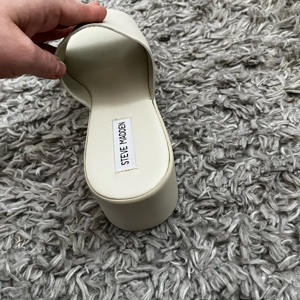 Steve Madden Tapanga Cream Platform Sandals size 11 - Image 8