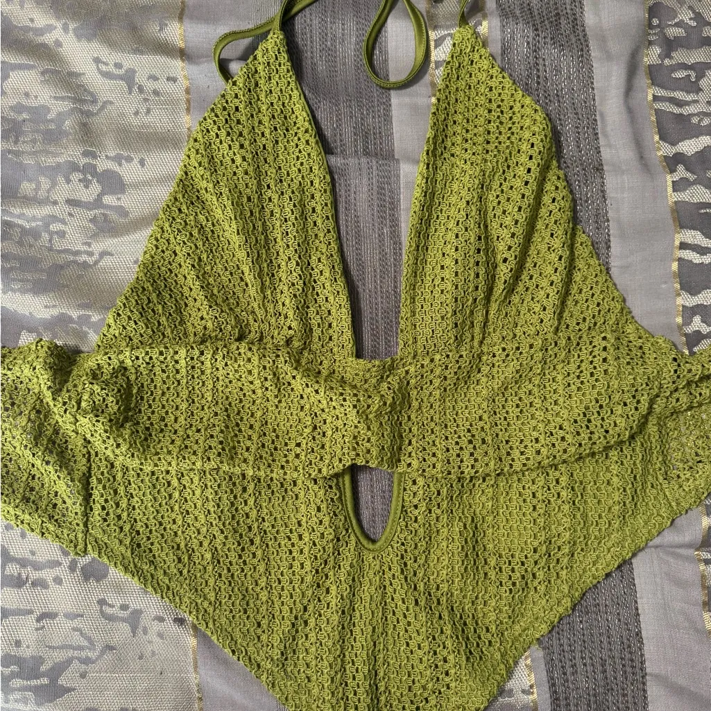 Green halter top - Image 3
