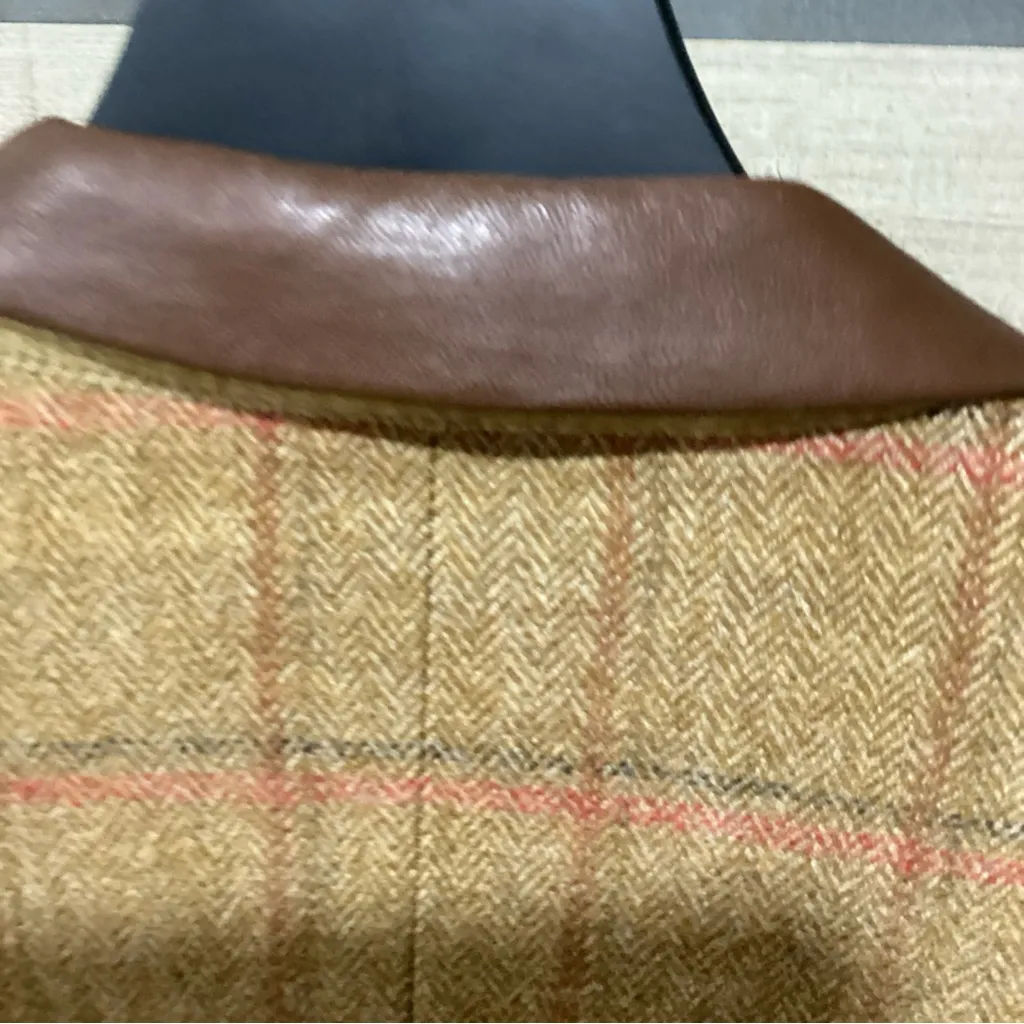 VTG WOMANS Brooks Brothers Beige Plaid Blazer - Image 12