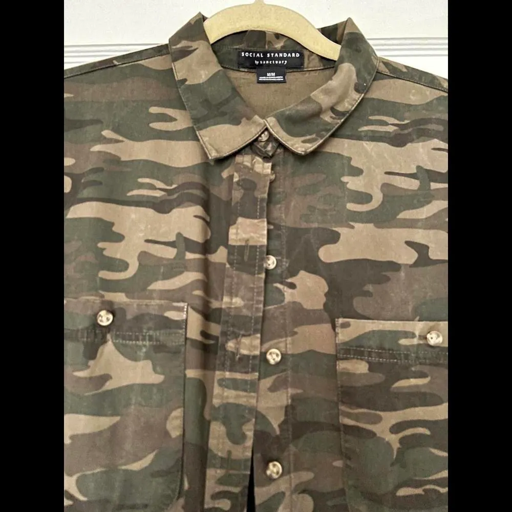 Sanctuary Camo Button-Up Shirt - Size M - Image 2