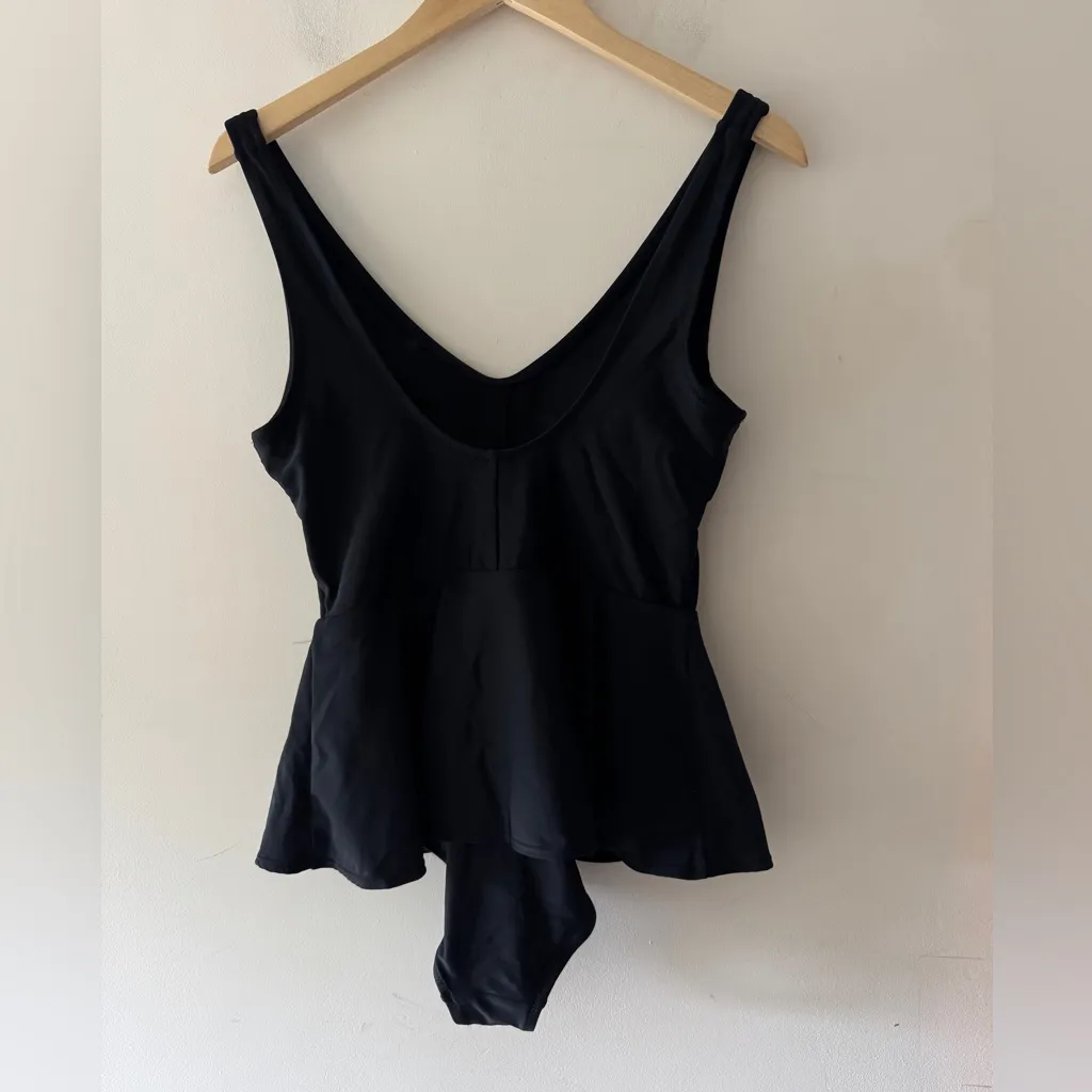 Old Navy Black Peplum Hem One Piece Black Swimsuit - Image 5