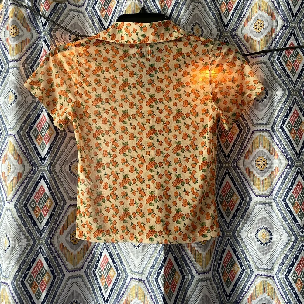 floral button up - Image 2