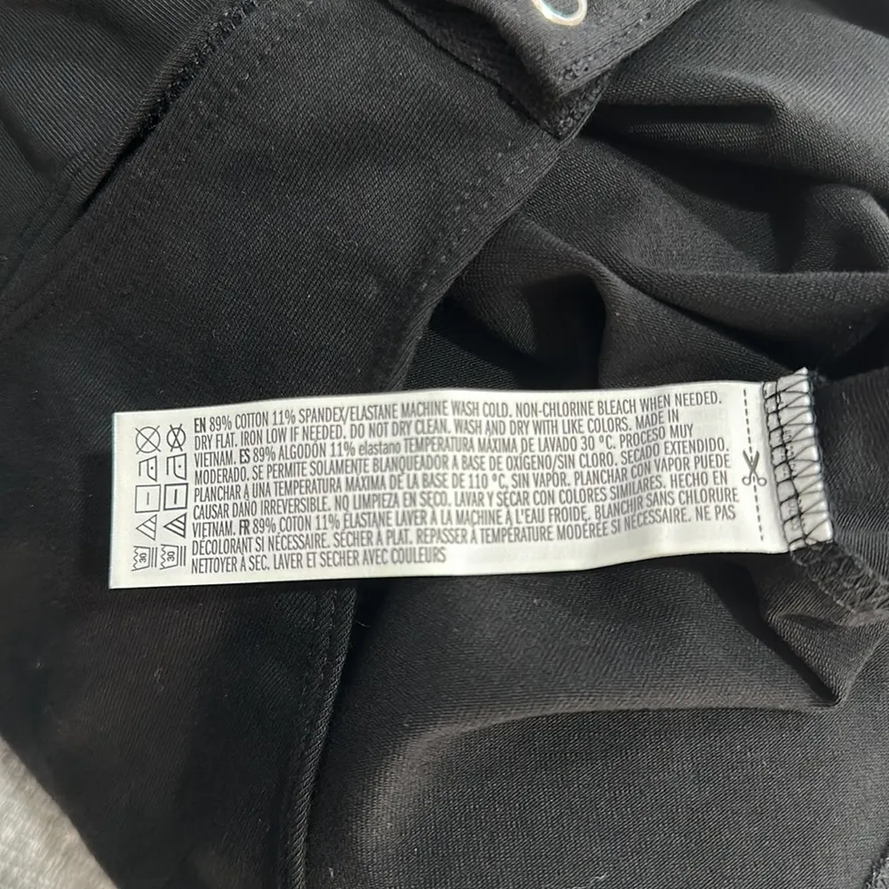 NWT Forever 21 Knit 3/4 Sleeve Bodysuit Black Scoop-Neck Sz M - Image 7