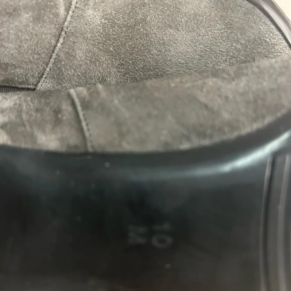 Heeled Boots with Chunky Heel and Soft Suede Texture Gray Size 10 - Image 7