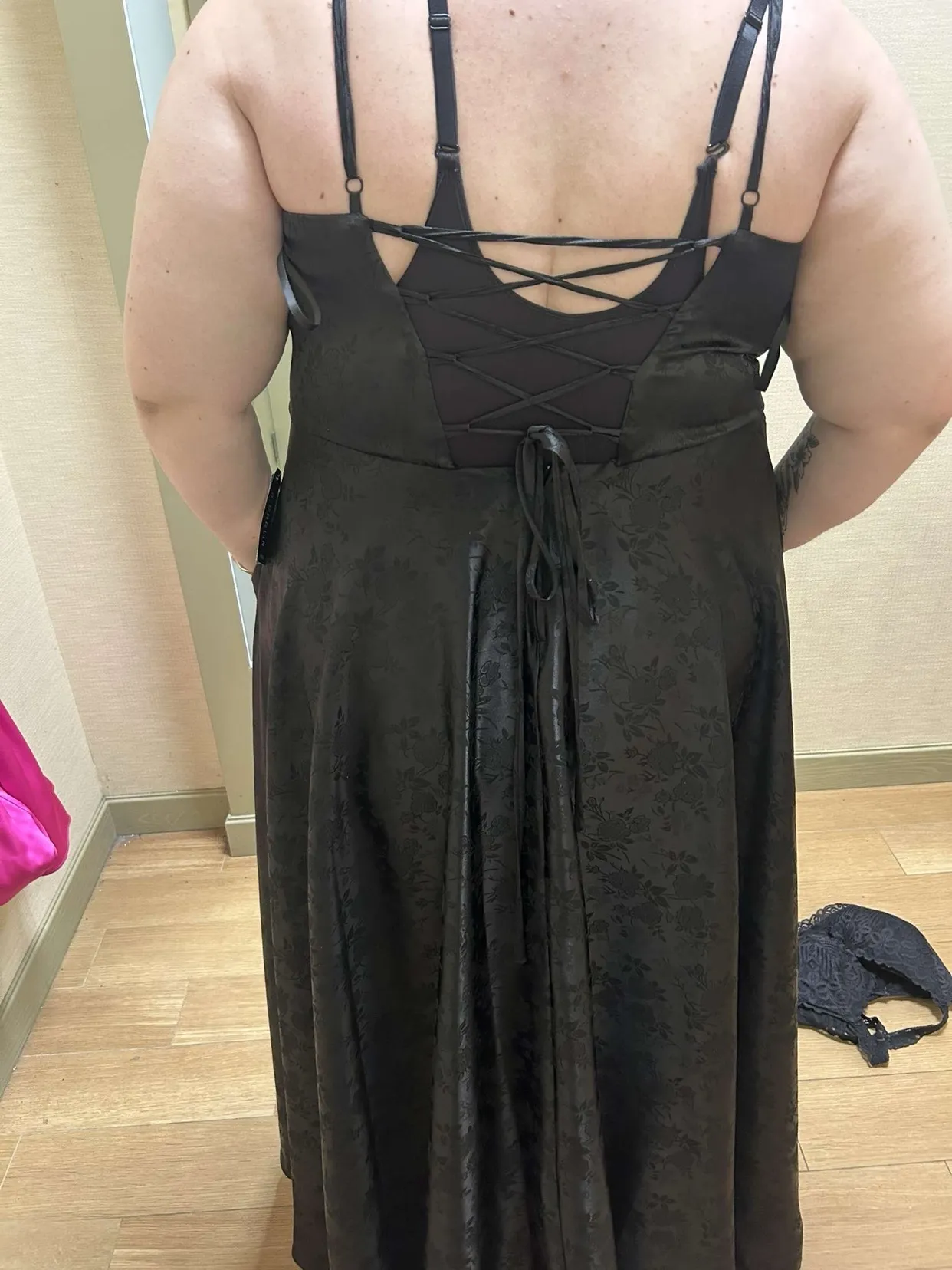 Selling Black Prom Dress - Image 4