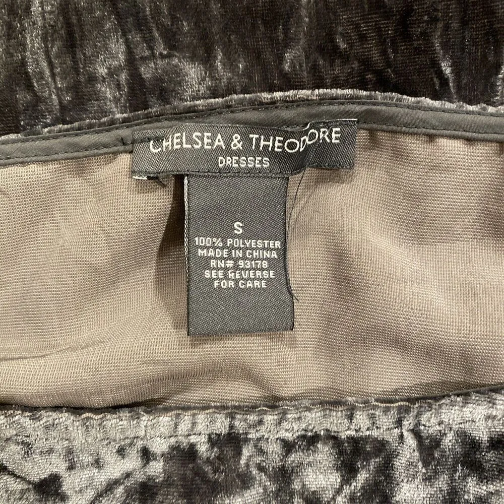 Chelsea & Theodore Dress Size S Grey Velour Velvet Shift Short Sleeve Gray - Image 4