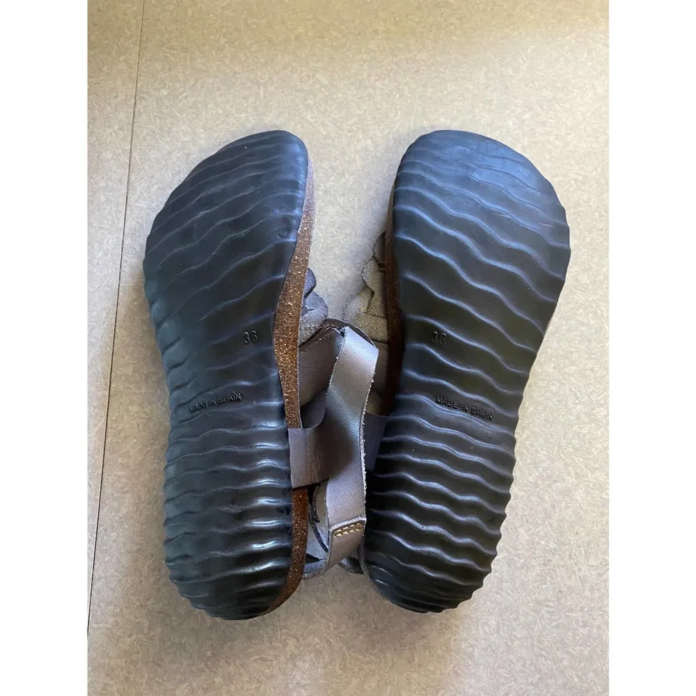 Cordani Gray Leather Coastal Grandma Comfort Minimalist Preppy Career Sa… Size 5.5 - Image 3