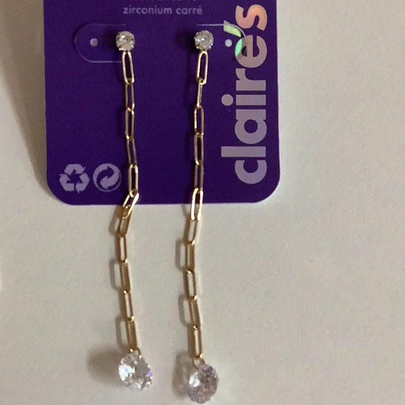Claire's Gold Cubic Zirconia Chain Bracelet and Earring Set. New in Package. - Image 2