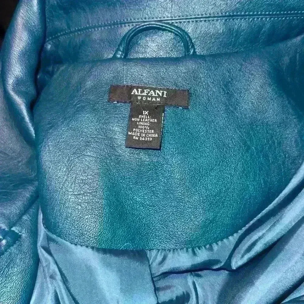 NWOT Alfani Women's Asymmetrical Zip Teal Faux Leather Jacket size 1X - Image 10