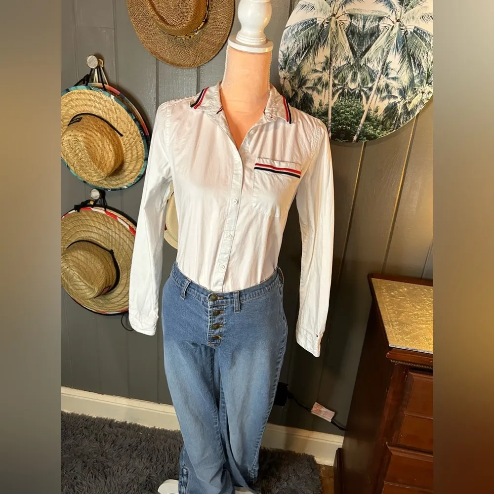 Tommy Hilfiger Womens Small Longsleeve Relaxed Fit Buttonup - Image 2