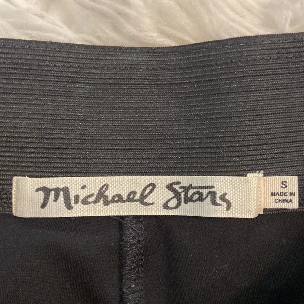 Michael Stars Legging size S color black inseam 24” waist26” elastic - Image 4